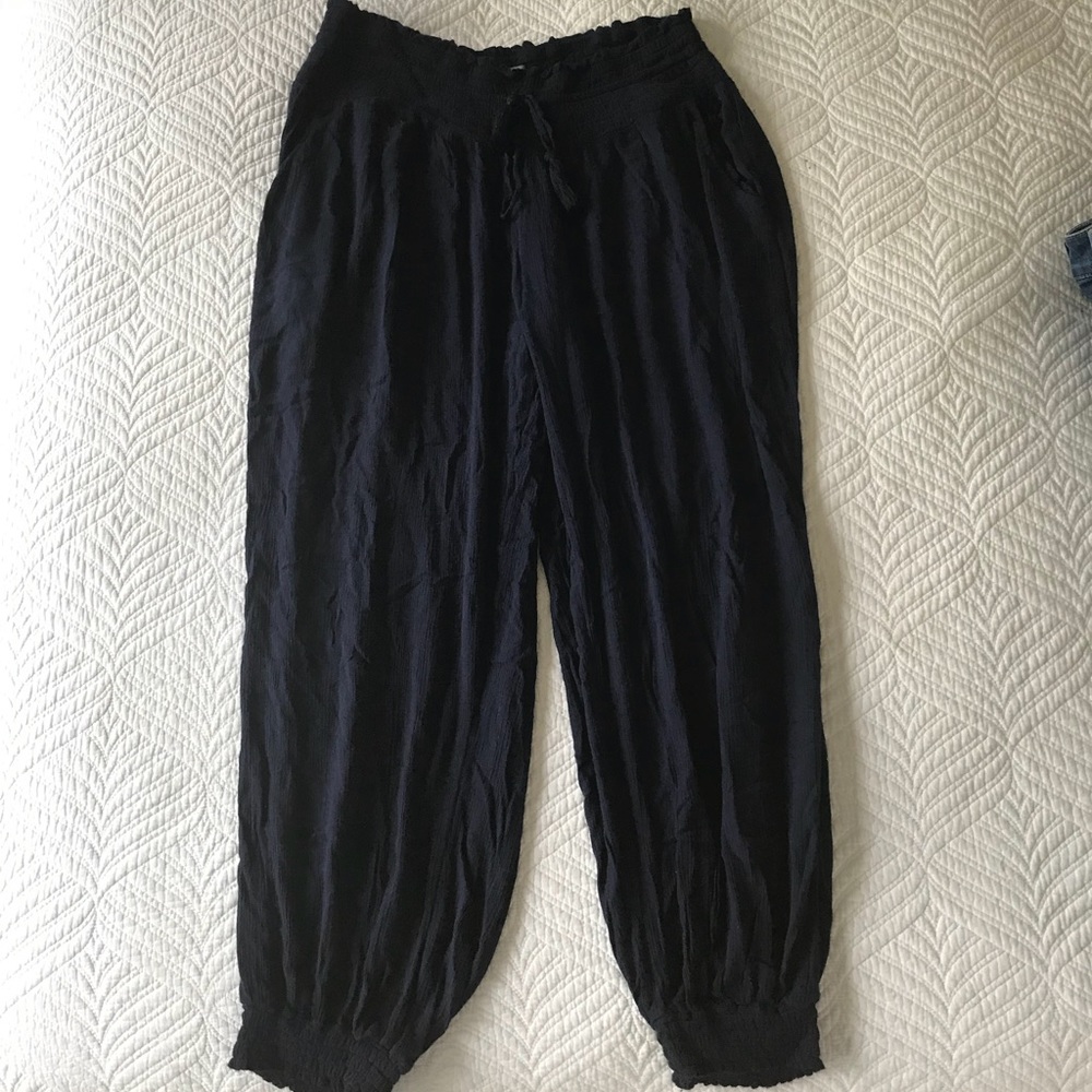 Aerie Flowy Pants